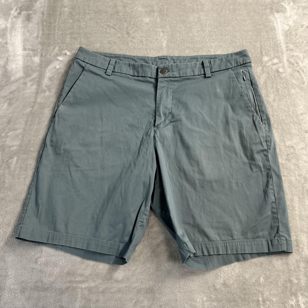 Lululemon Shorts Mens 34 Green Chino Lightweight Stretch Zip Pocket Casual